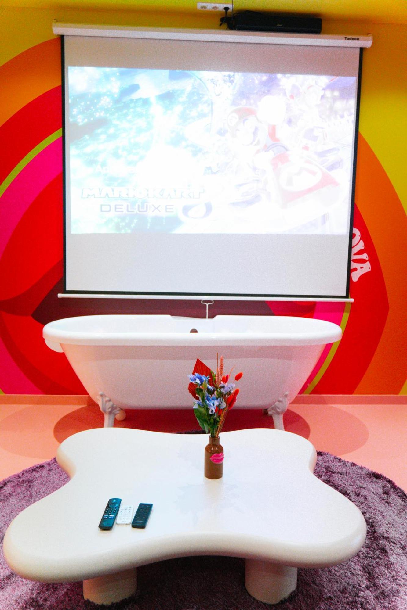 Capsule Girl Power Spa - Balneo - Sauna - Karaoke - Billard - 2 Chambres Charleroi Exterior foto