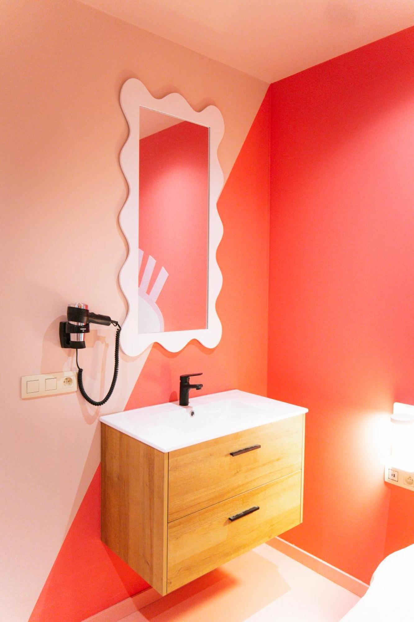 Capsule Girl Power Spa - Balneo - Sauna - Karaoke - Billard - 2 Chambres Charleroi Exterior foto