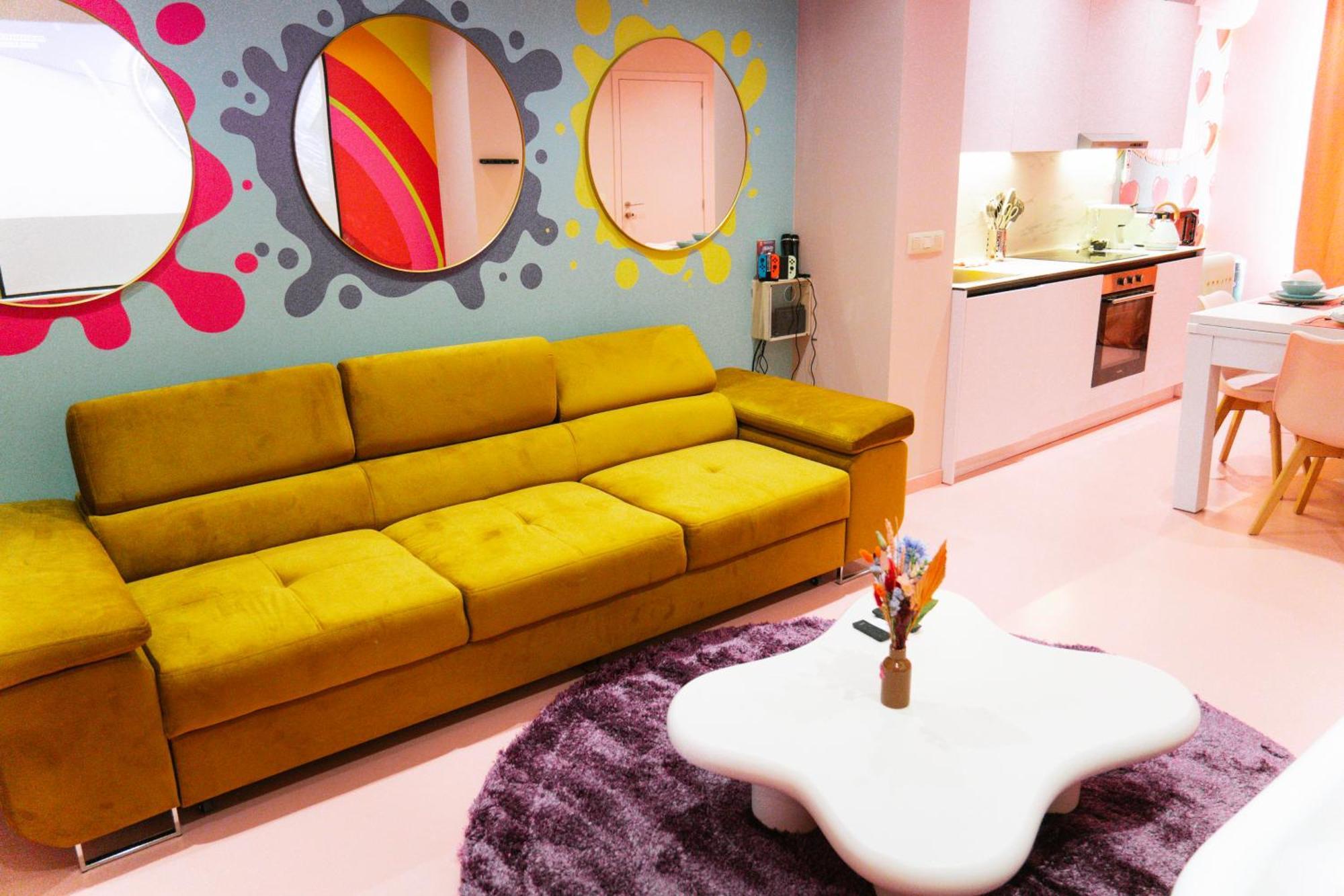 Capsule Girl Power Spa - Balneo - Sauna - Karaoke - Billard - 2 Chambres Charleroi Exterior foto