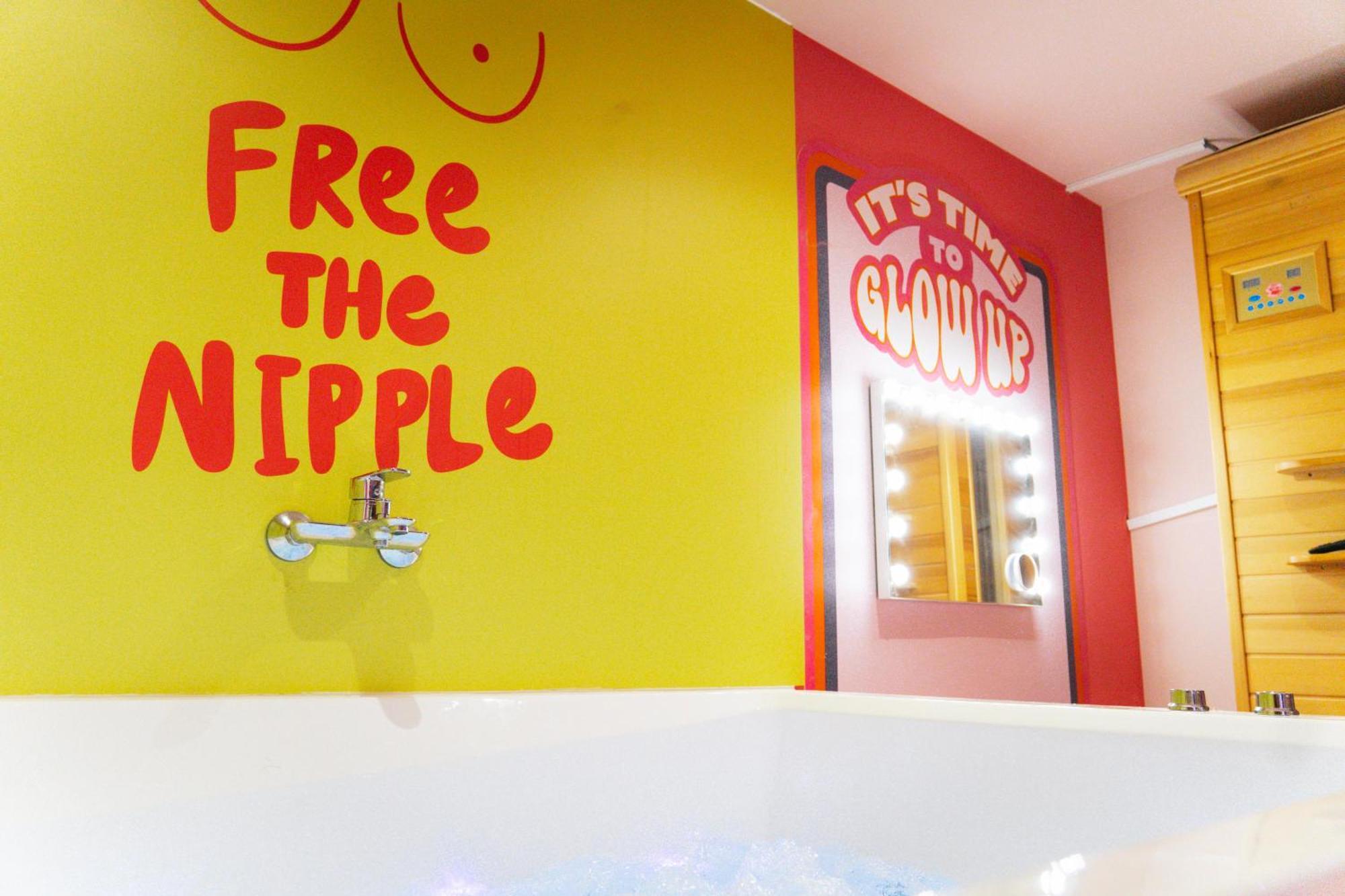 Capsule Girl Power Spa - Balneo - Sauna - Karaoke - Billard - 2 Chambres Charleroi Exterior foto